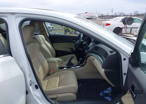 2015 Acura Ilx 2.0L z USA, uszkodzony, nr VIN 19VDE1F55FE007157